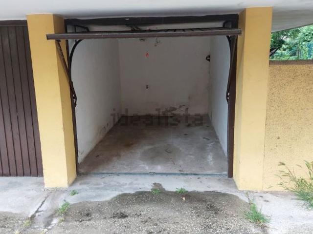 Garage in affitto di m² in Via Paulo Fambri