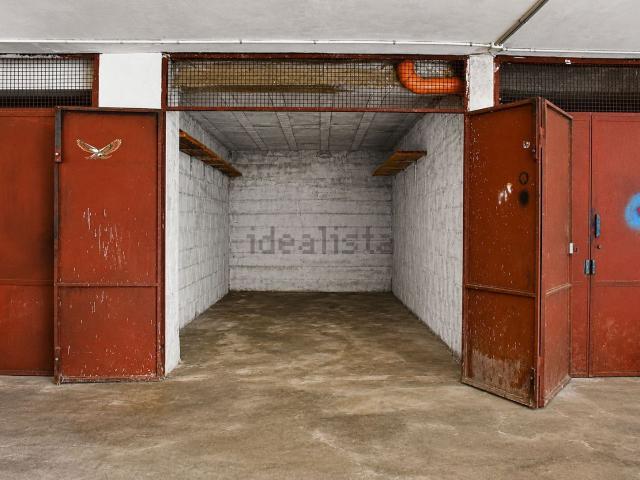 Garage in affitto di m² in Via Pitagora, 74