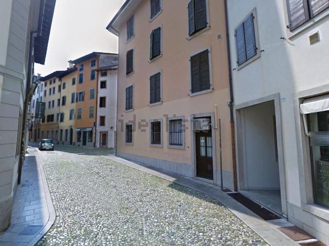 Garage in affitto di m² in Via Porta Nuova, 7