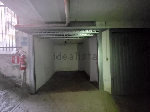 Garage in affitto di m² in Via Porrettana, 485