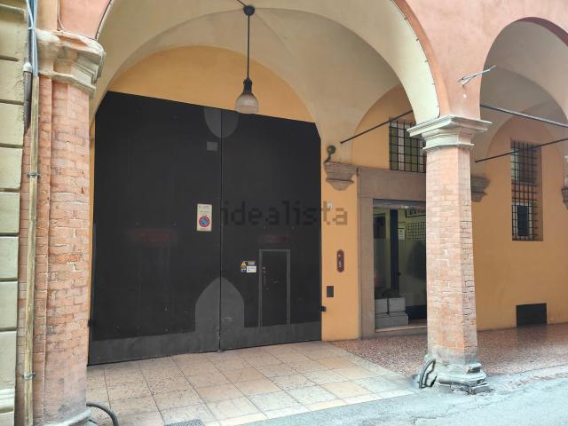 Garage in affitto di m² in Via San Giorgio