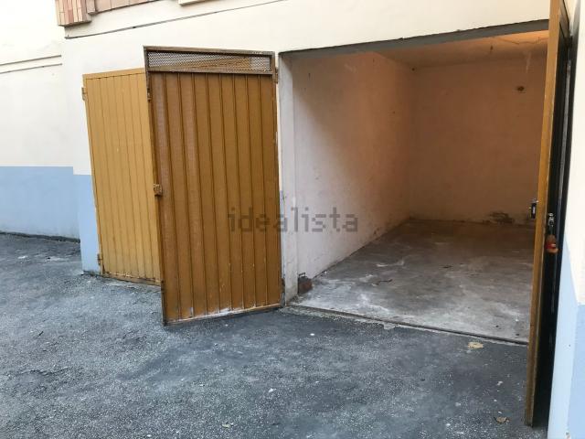 Garage in affitto di m² in Viale Piacenza, 60