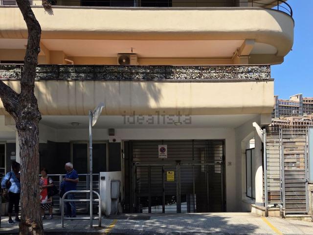 Garage in affitto di m² in Viale Principe Umberto, 56