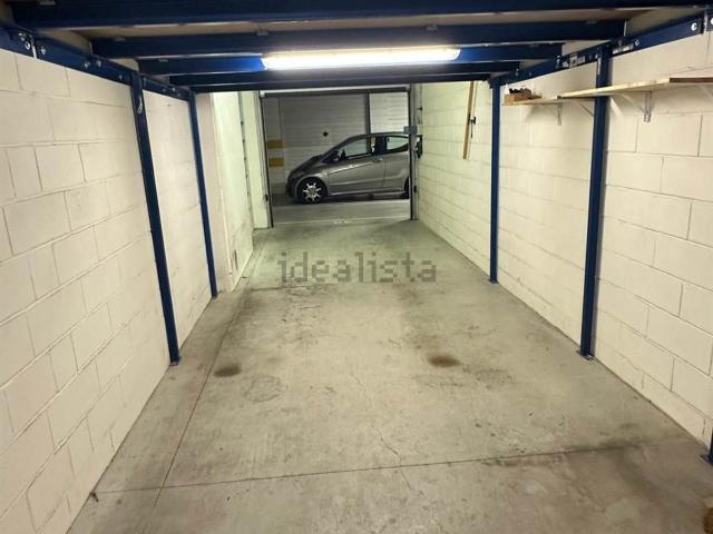 Garage in affitto di m²