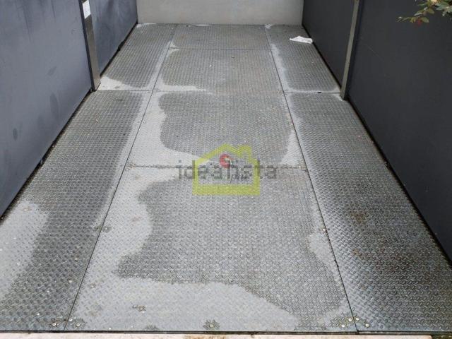 Garage in affitto di m²