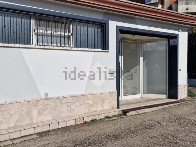 Garage in affitto di m²