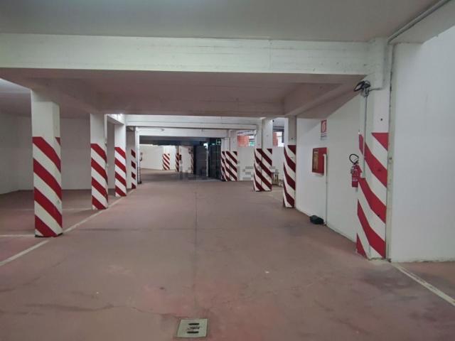 Garage in affitto di m²