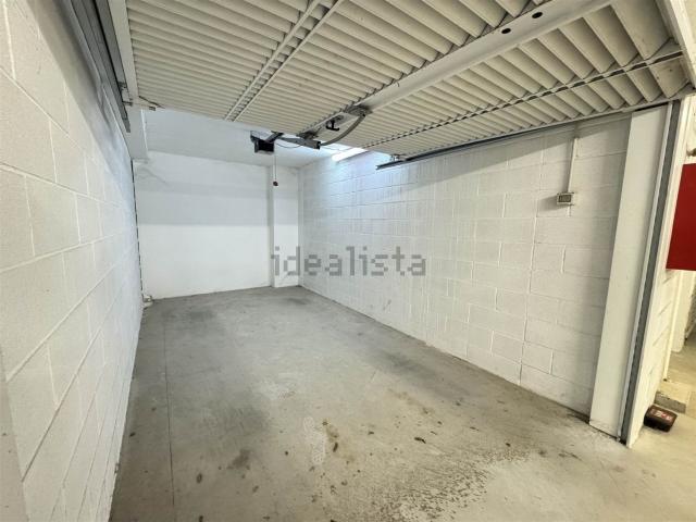 Garage in affitto di m²