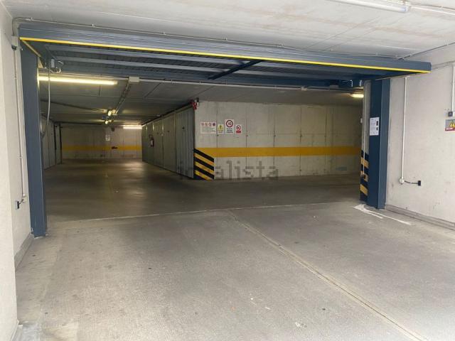 Garage in affitto di m²