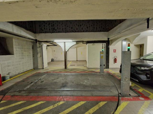 Garage in vendita a Bologna