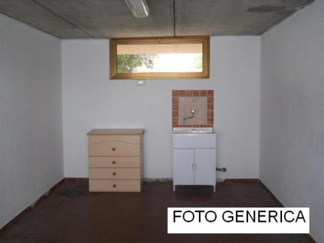 Garage in vendita a Calci 15 mq Rif: 1427684
