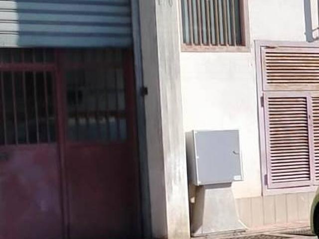 Garage in vendita a Campobasso, Semicentro