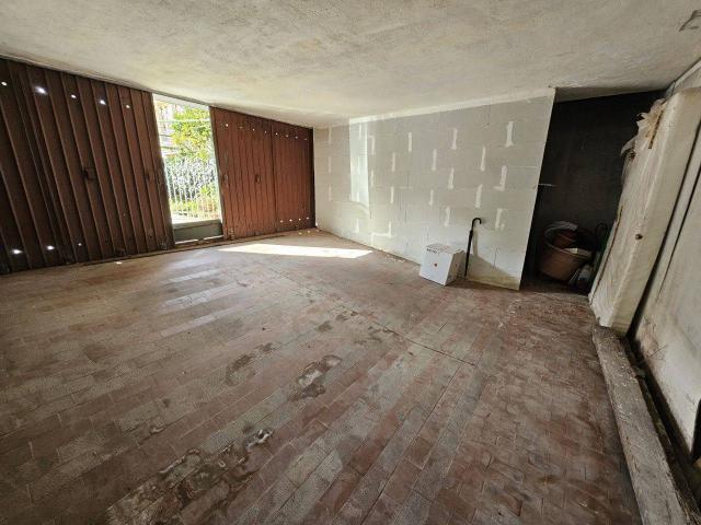 Garage in vendita a Savona