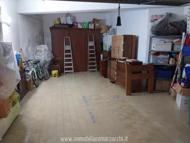 Garage in vendita a Siena