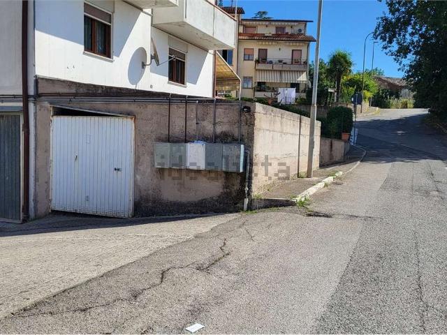 Garage in vendita di m² in Borgo Giuseppe Garibaldi