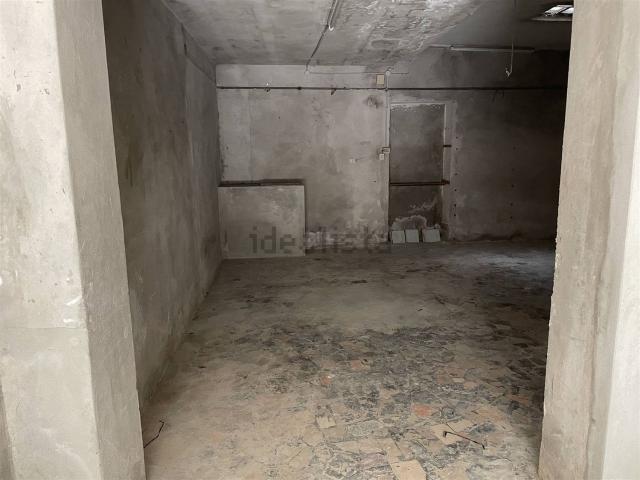 Garage in vendita di m² in Calle Gabardi