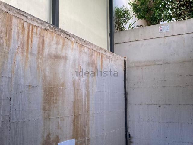 Garage in vendita di m² in Corso Armando Diaz