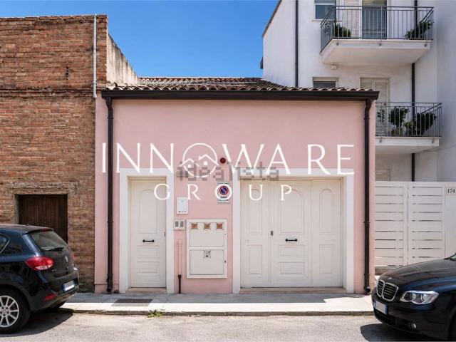 Garage in vendita di m² in Corso Dalmazia, 170