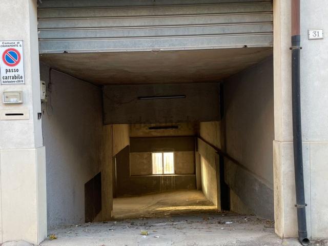 Garage in vendita di m² in Corso Europa, 31