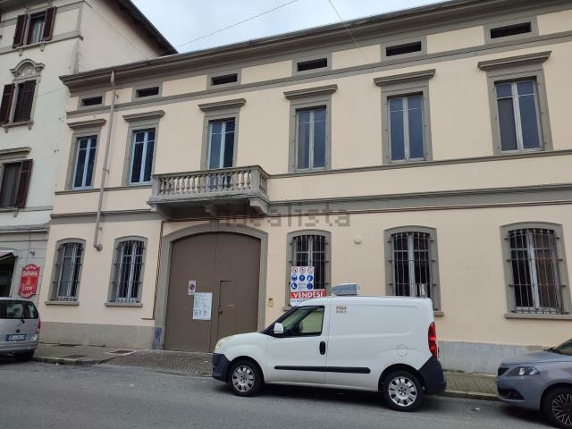 Garage in vendita di m² in Corso Fiume, 61