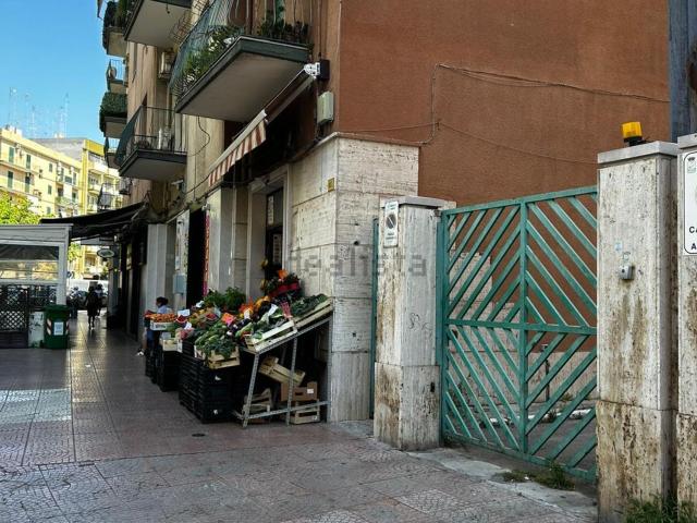 Garage in vendita di m² in Corso Italia, 63