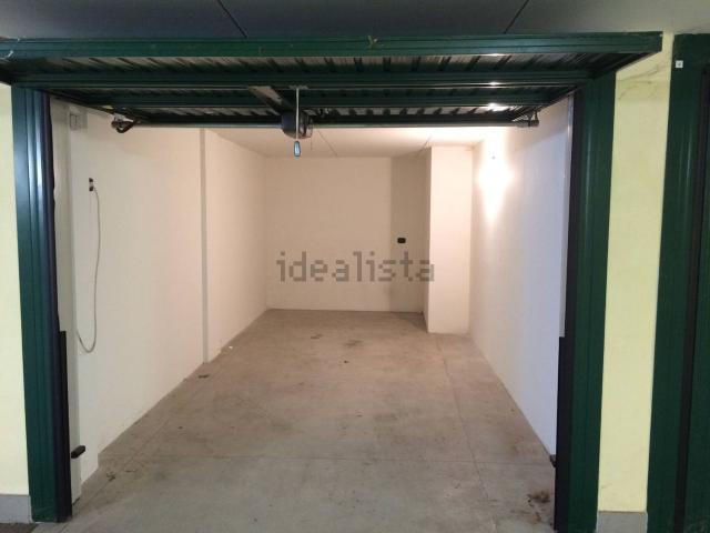 Garage in vendita di m² in Corso Porta Reno, 60
