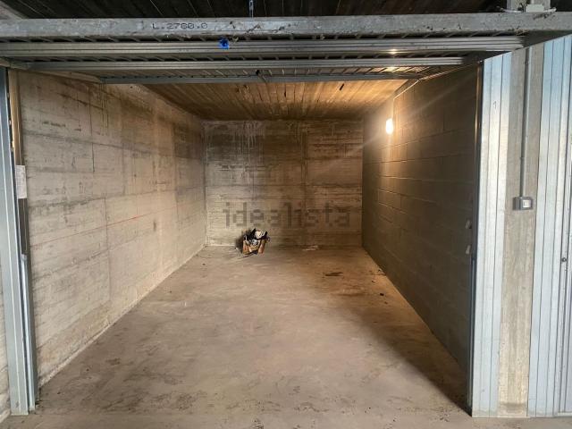Garage in vendita di m² in Corso Valentino