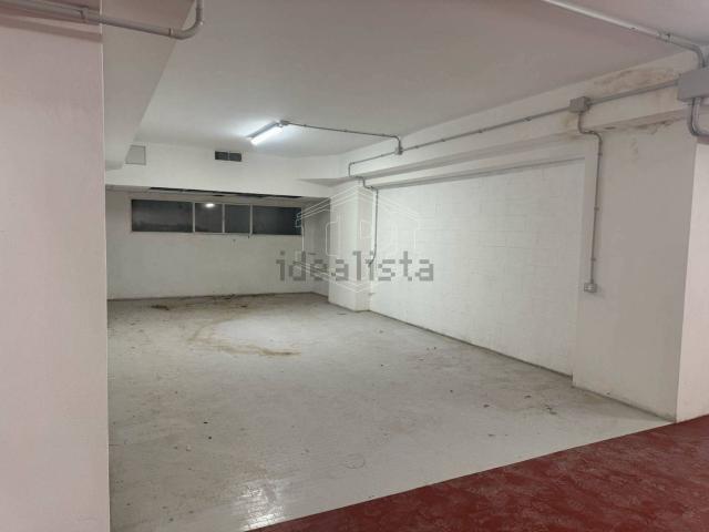 Garage in vendita di m² in Largo Europa