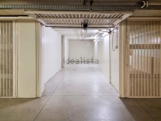 Garage in vendita di m² in Piazza Ghiaia