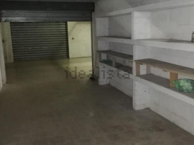 Garage in vendita di m² in Piazza Molise