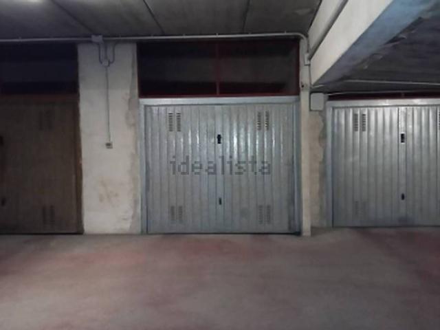 Garage in vendita di m² in Piazza San Luca
