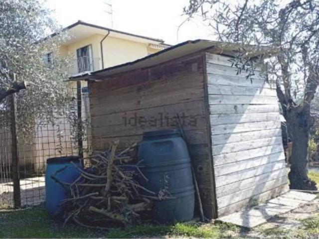 Garage in vendita di m² in Strada Acqualato, 24