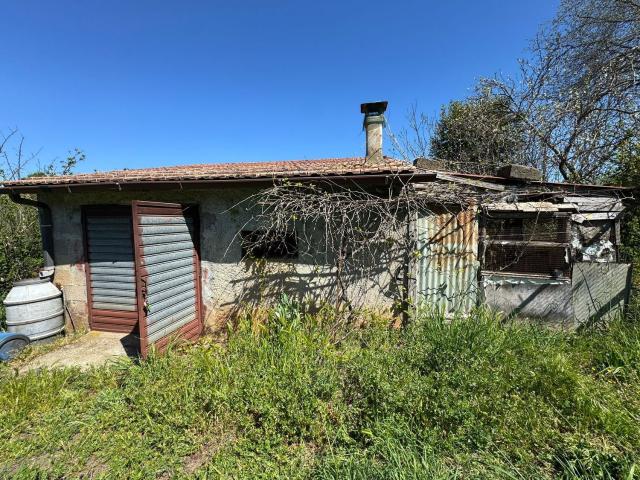 Garage in vendita di m² in Strada delle Madonne, 4