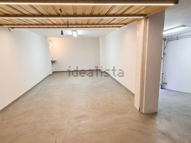 Garage in vendita di m² in Strada Mulattiera Peiranze, 17