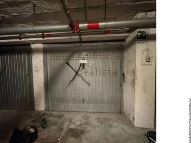 Garage in vendita di m² in Strada San Faustino, 155