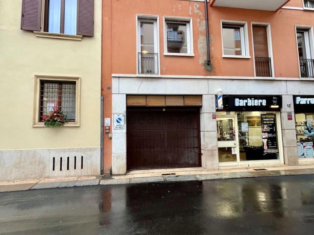 Garage in vendita di m² in Vicolo Volto San Luca, 18
