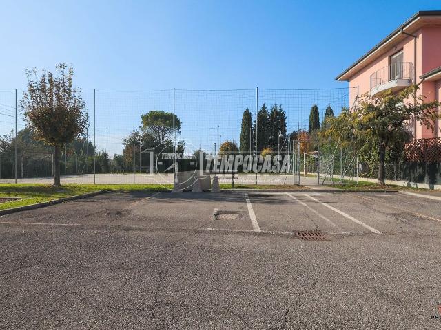 Garage in vendita di m² in Via Teodorico