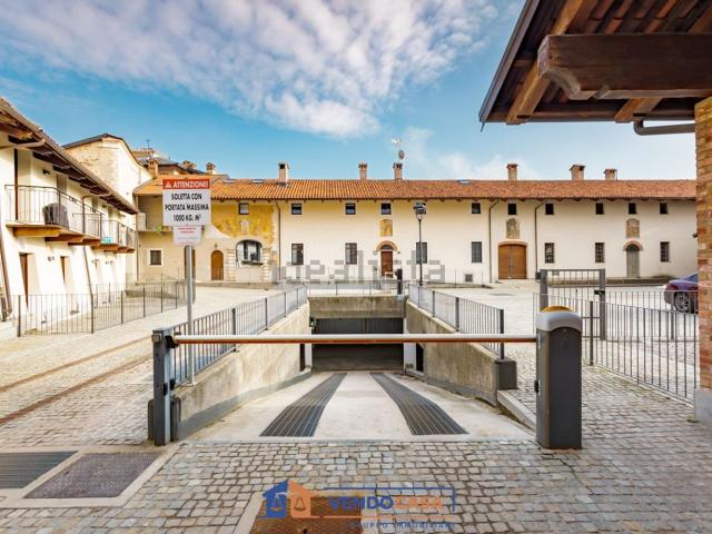 Garage in vendita di m² in Via Torre Frati, 36