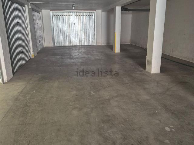 Garage in vendita di m² in Via Toscanini, 2