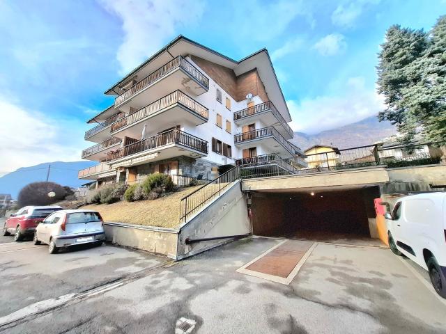 Garage in vendita di m² in Via Trento, 24
