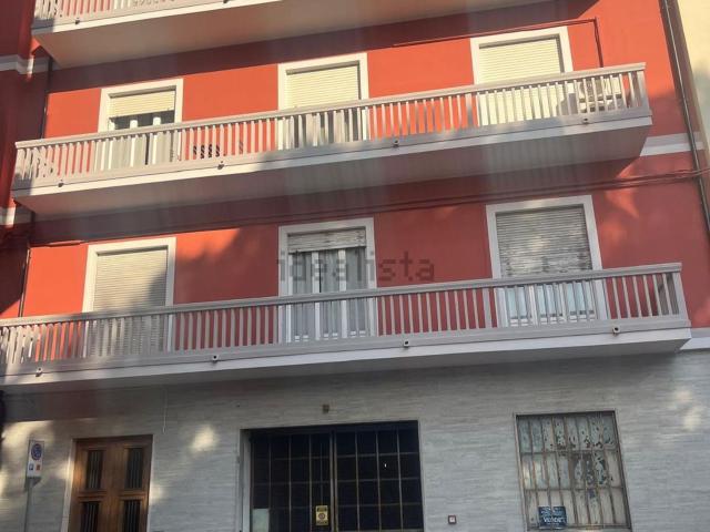 Garage in vendita di m² in Via Trieste, 78