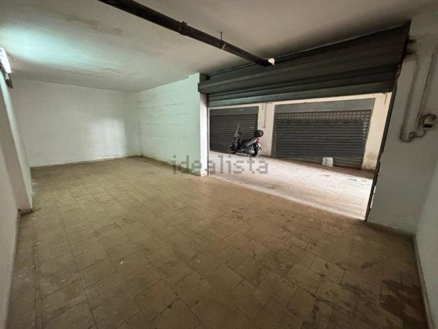 Garage in vendita di m² in Via Venezia, 278