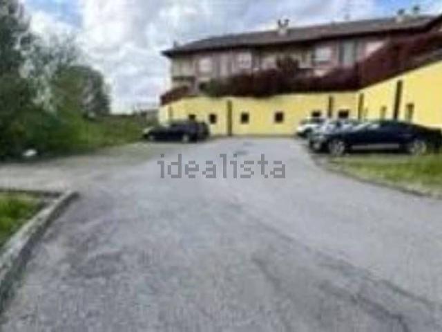 Garage in vendita di m² in Via Vecchia Alzate, 190