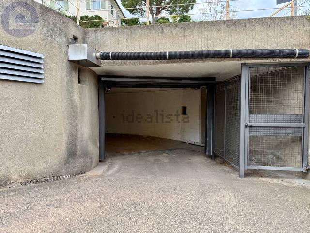 Garage in vendita di m² in Via Vittorio Gavi, 5