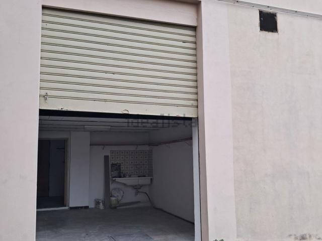 Garage in vendita di m² in Via A. DE GASPERI