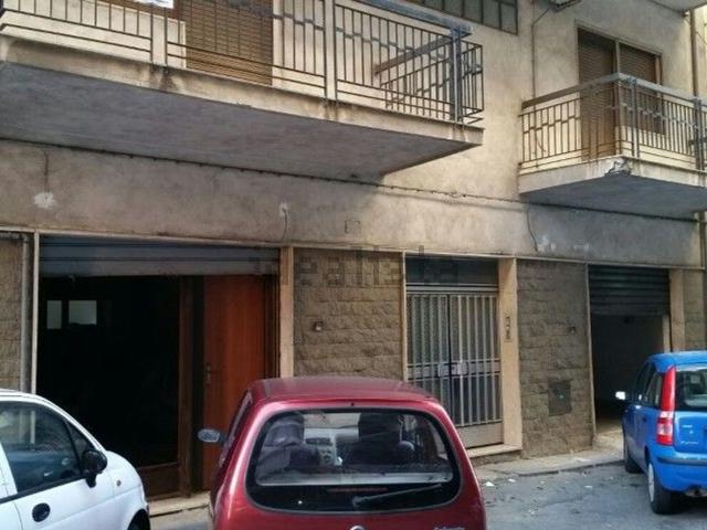Garage in vendita di m² in Via Alcide de Gasperi, 84