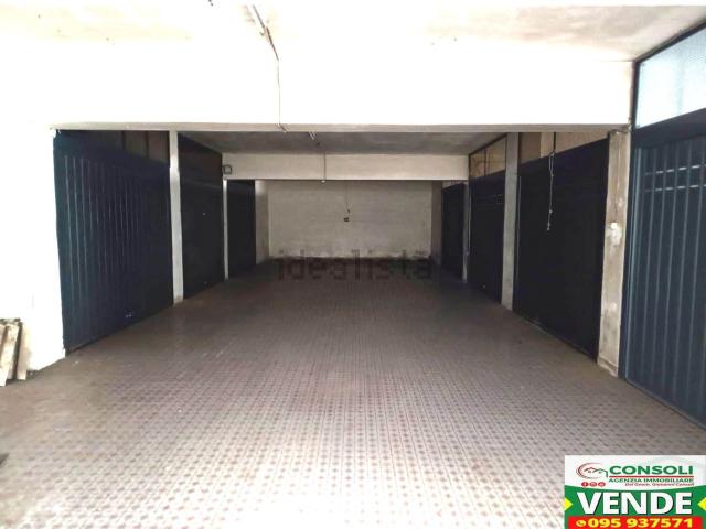 Garage in vendita di m² in Via Alessandro Manzoni
