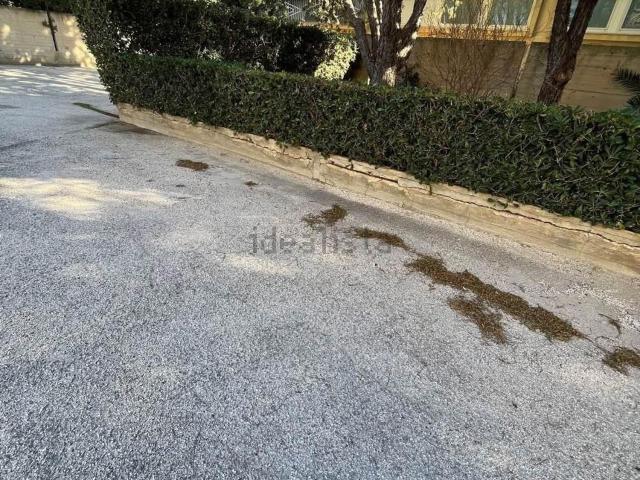 Garage in vendita di m² in Via Alessandro de Santis, 2