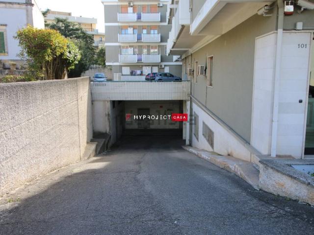 Garage in vendita di m² in Via Alessandro Fighera, 99