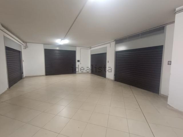 Garage in vendita di m² in Via Alessandro Volta, 66
